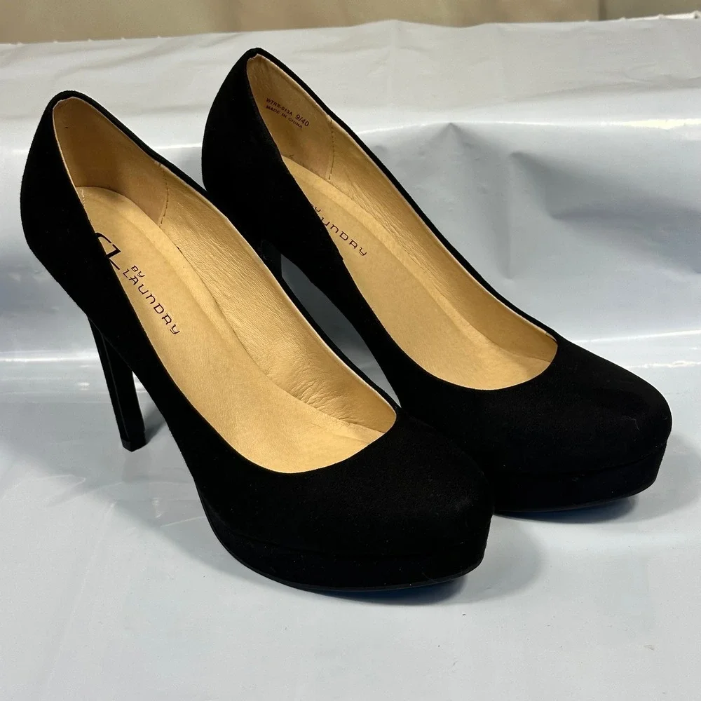 CL by Laundry Platform Pumps Women 9 Black Suede Round Toe Stiletto Excellent